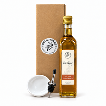 Load image into Gallery viewer, White gift set with golden balsamic